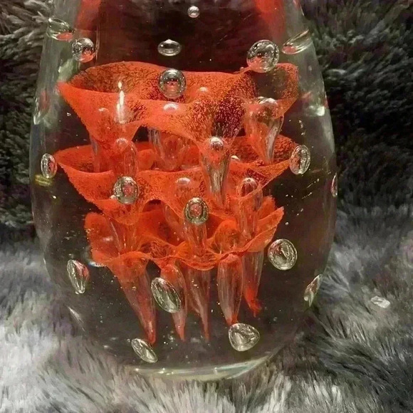 Large Teardrop or Egg form Art Glass  , orange colored and controlled helix - Picture 8 of 16